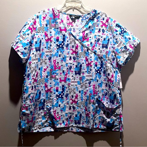 Cassandra O Tops - Cassandra O Llama Print Scrub Top 2X NEW NWT